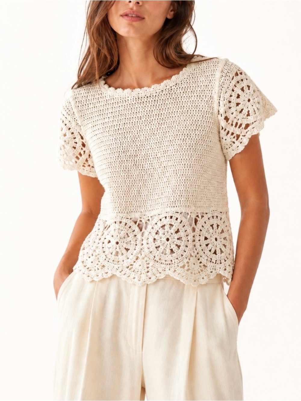 Crochet Scalloped Hem Short Sleeve Top